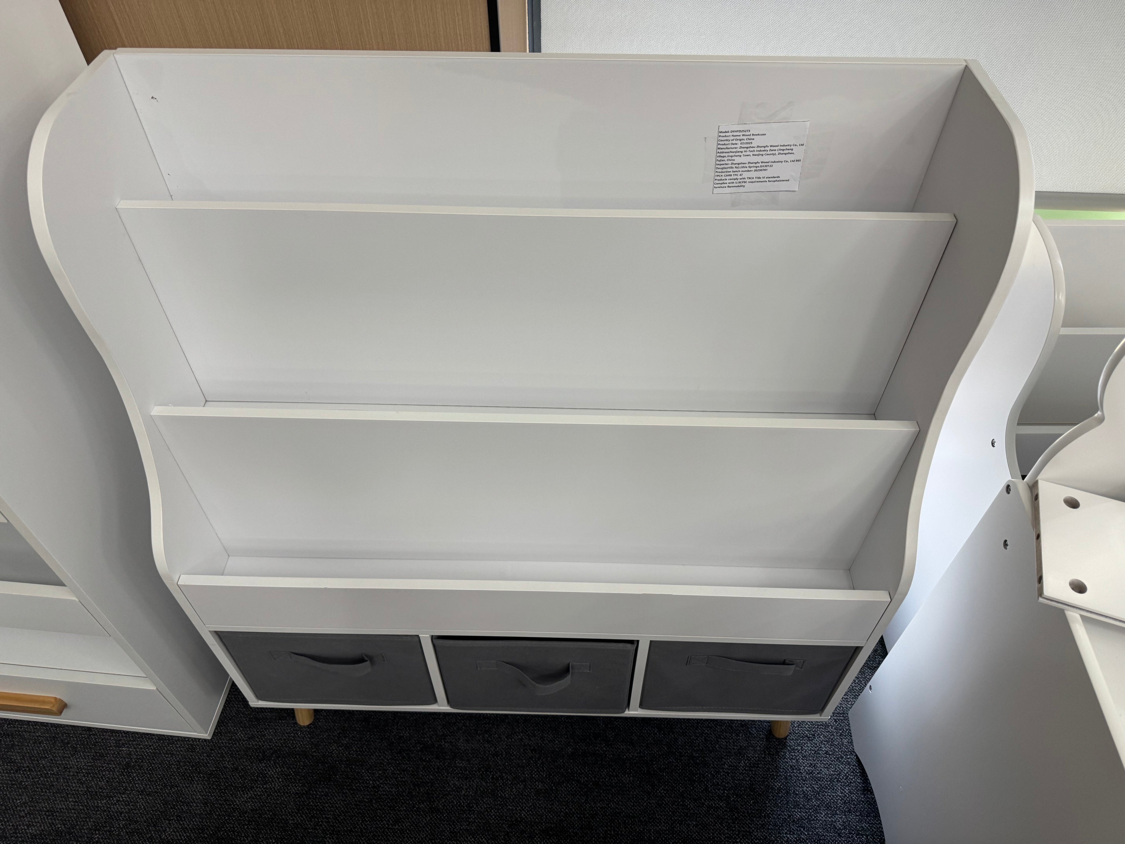 Kids Bookshelf with 3 Fabric Storage Bins