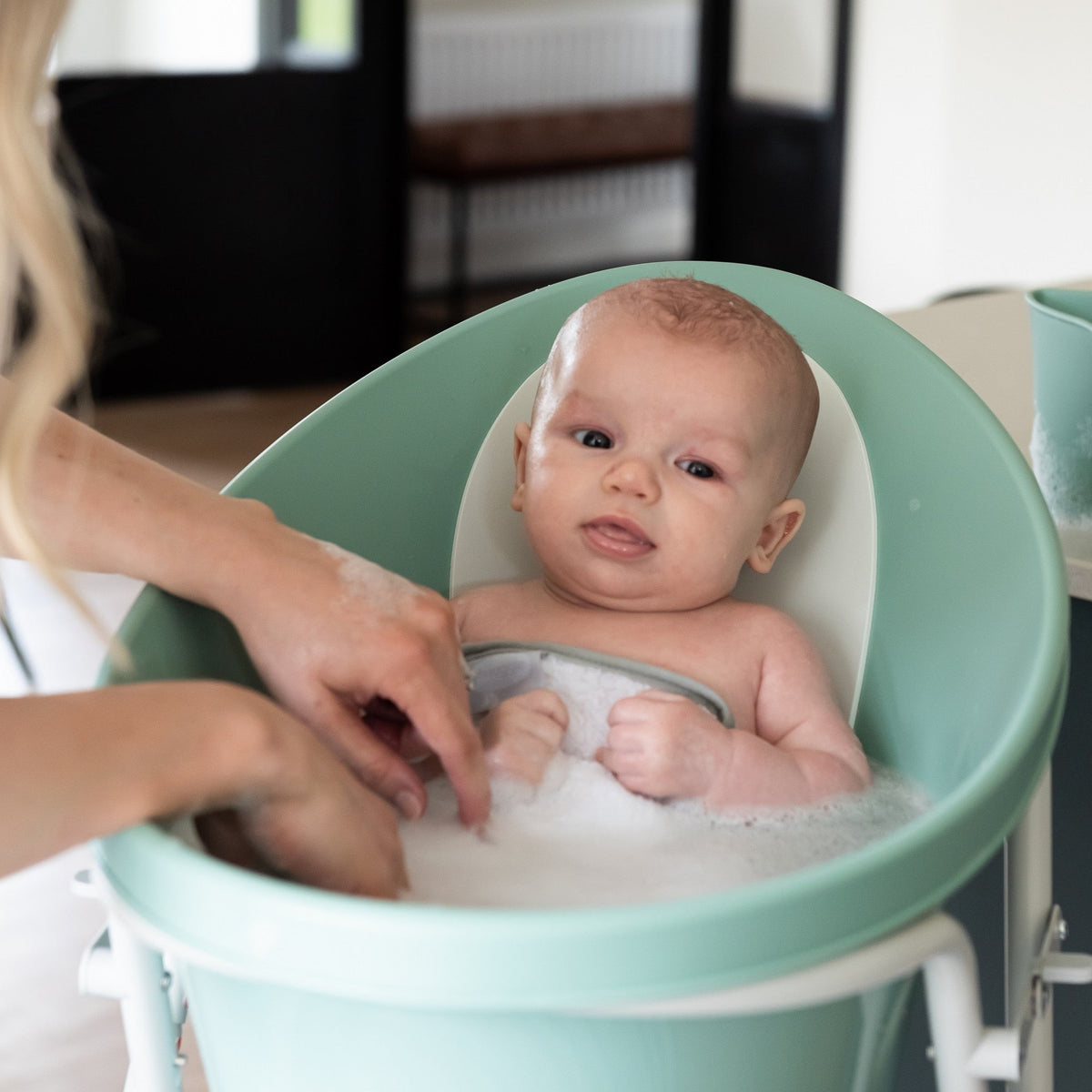 Shnuggle Bath Accessories Bundle - Ellie Scoop, Washy Jug, Boats & Star Toy - 4-Piece Set