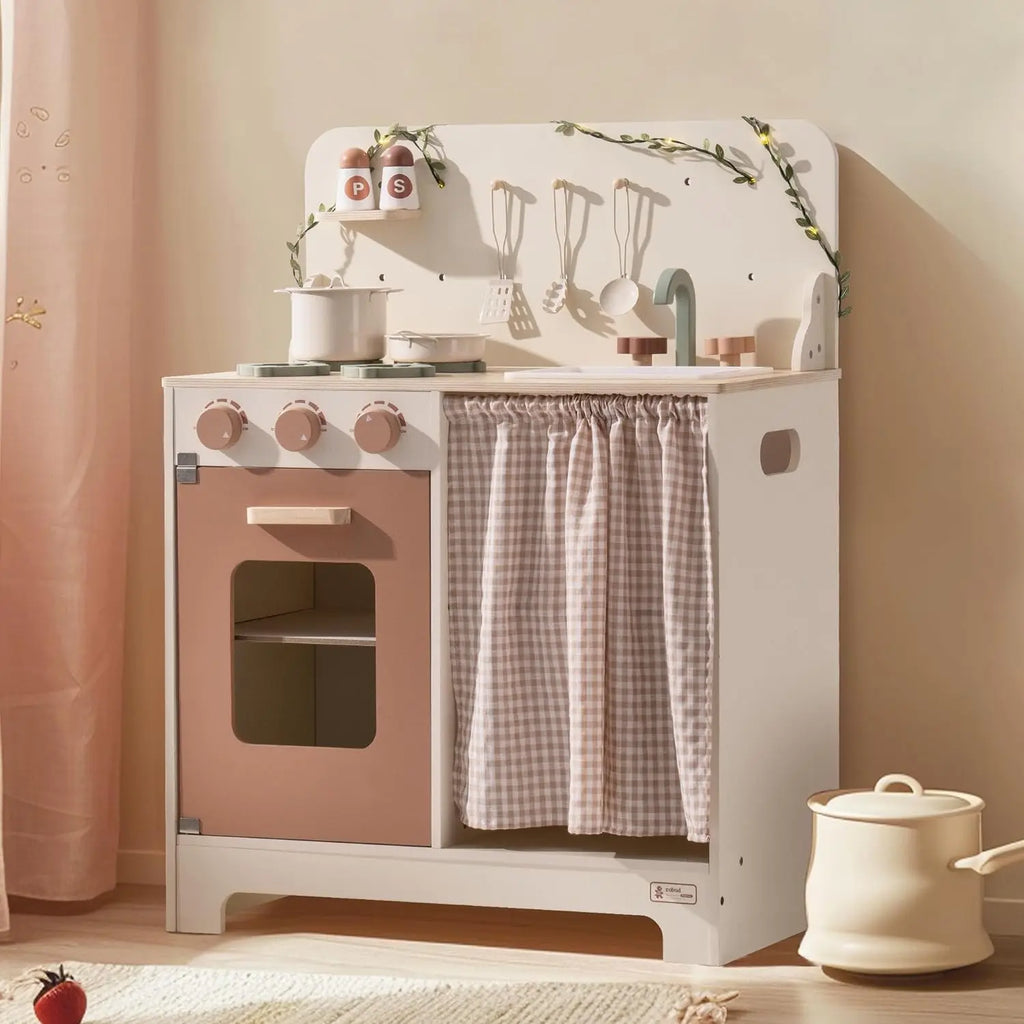 Rustic Wooden Kitchen With Leaf String Apron
