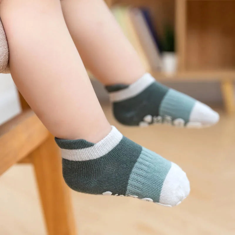 5 Pairs Kids Non-slip Socks