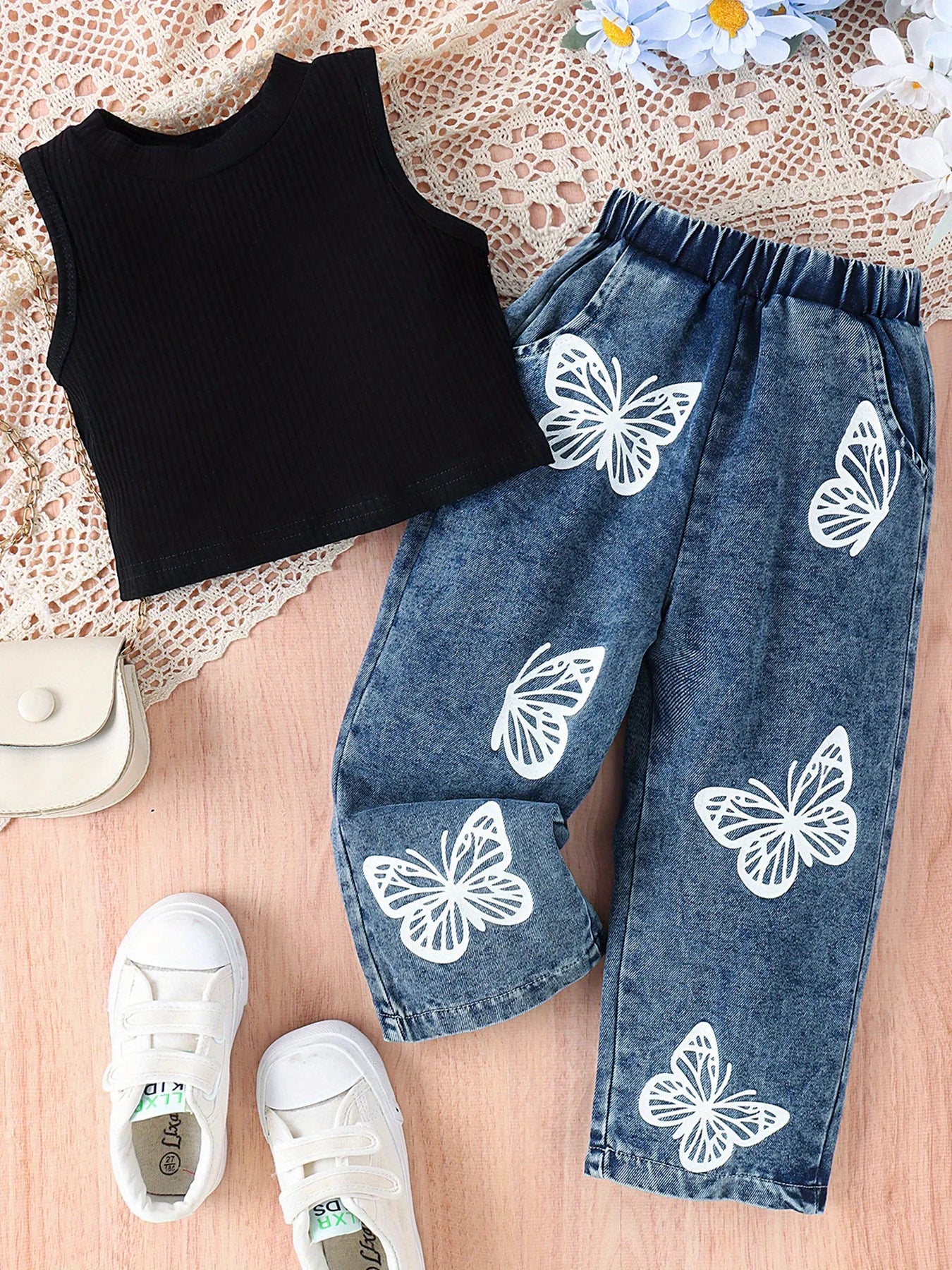 Solid Color Tank Top & Trendy Printed Jeans