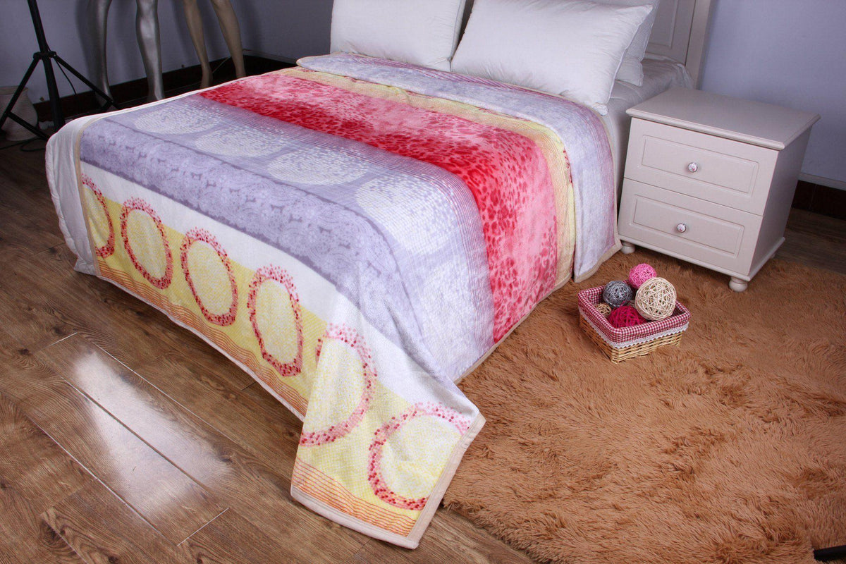 DaDa Bedding Seashore Sunny Yellow Lavender Floral Flannel Mink Fleece Throw Blanket (XY9901)